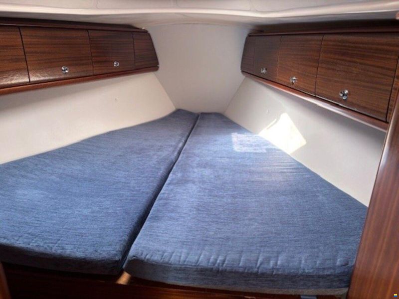 Bavaria 32