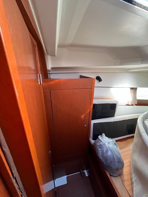 Beneteau OCEANIS 38.1