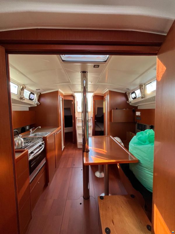 Beneteau OCEANIS 38.1