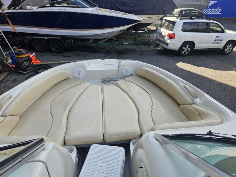 Sea Ray 210 Sundeck Bowrider