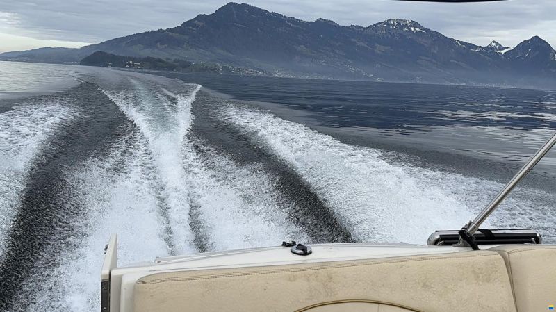 Sea Ray 210 Sundeck Bowrider