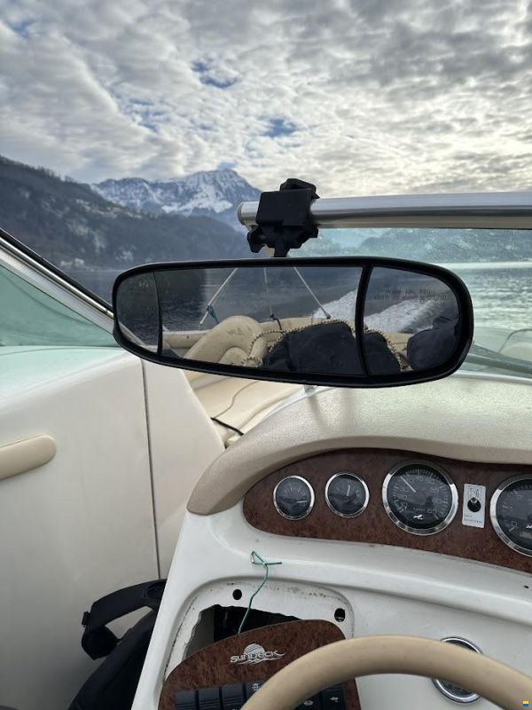 Sea Ray 210 Sundeck Bowrider