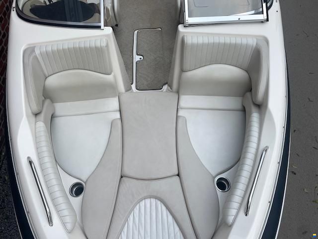 Glastron GXL235