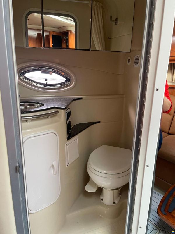 Four Winns Vista 318