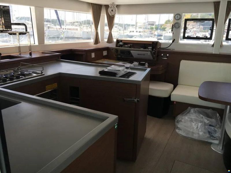 Lagoon 450 F