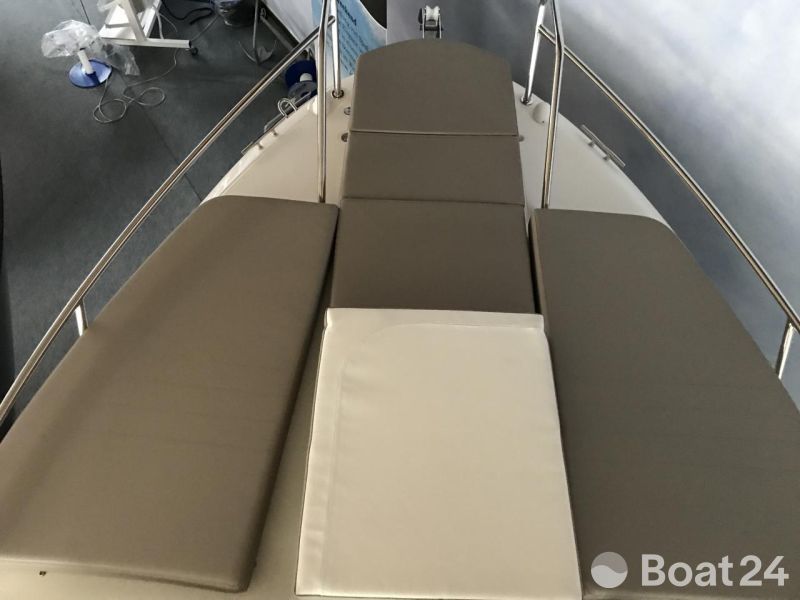 Quicksilver 595 Cruiser