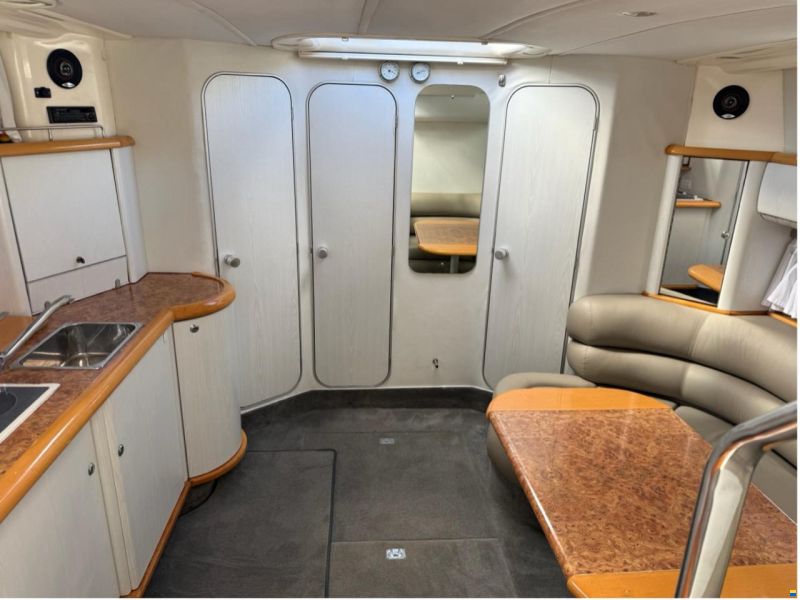 Sealine Ambassador 360