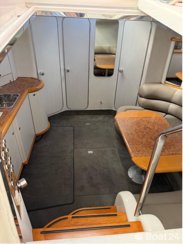 Sealine Ambassador 360