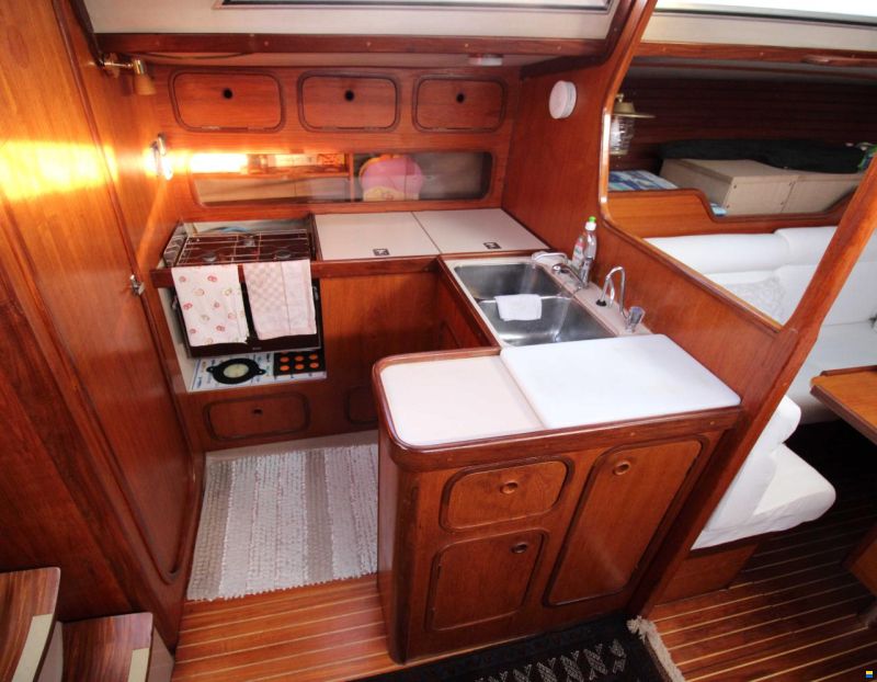 Beneteau First 42