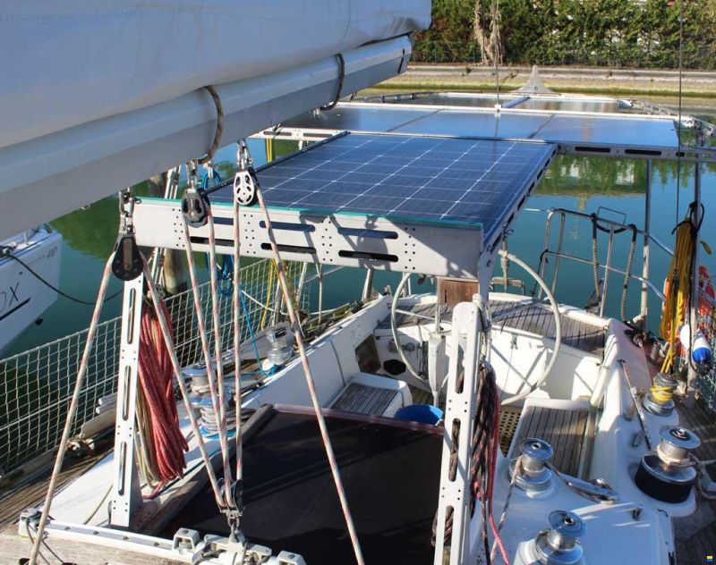Beneteau First 42