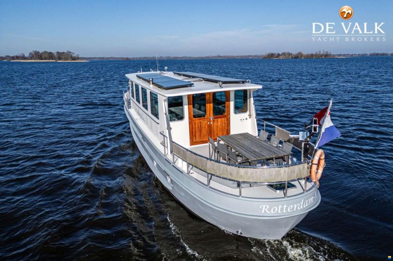 Custom Built Live Aboard 1800