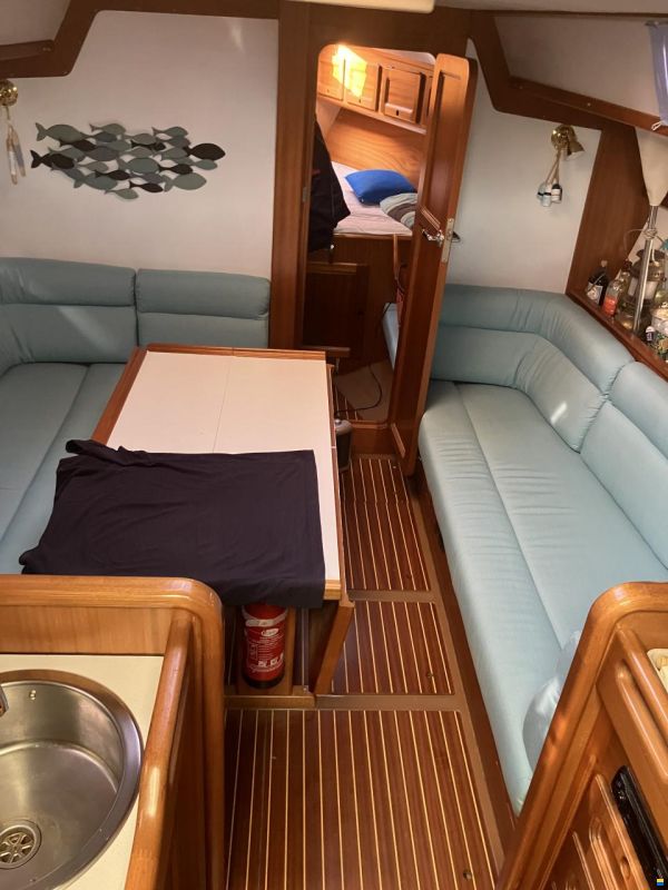 Bavaria 350 Lagoon