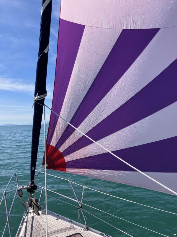Bavaria 350 Lagoon