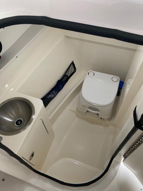 Sea Ray 270 SD
