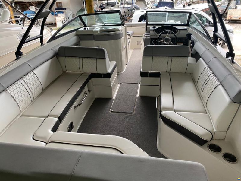 Sea Ray 270 SD