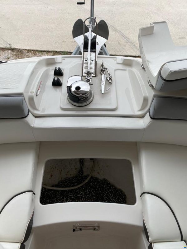 Sea Ray 270 SD