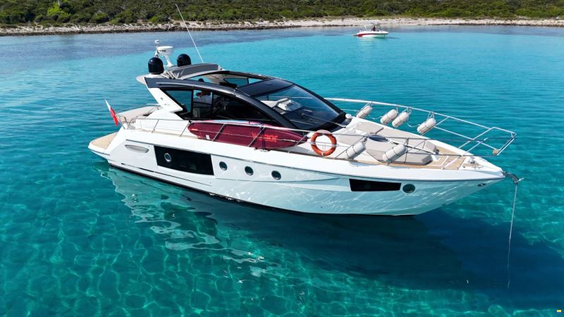 Cranchi M44 HT