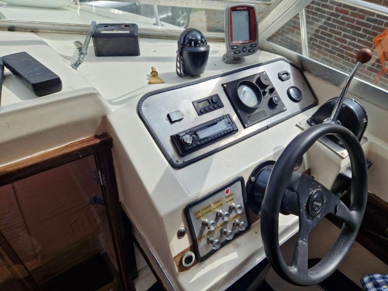 Sea Ray SRV 240