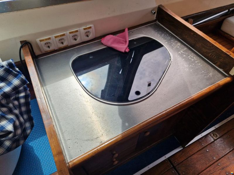 Sea Ray SRV 240