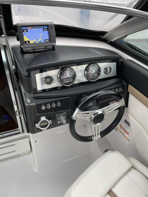 Four Winns S265