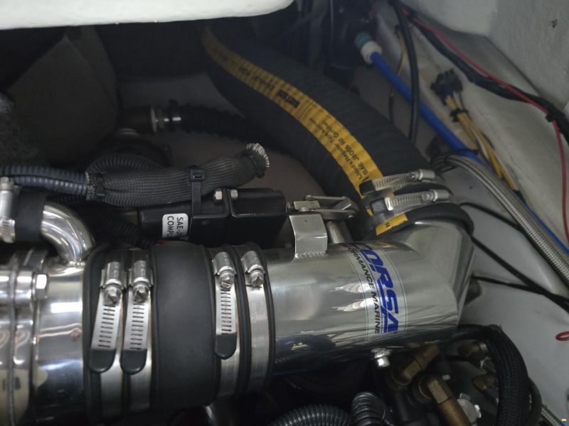Four Winns S215