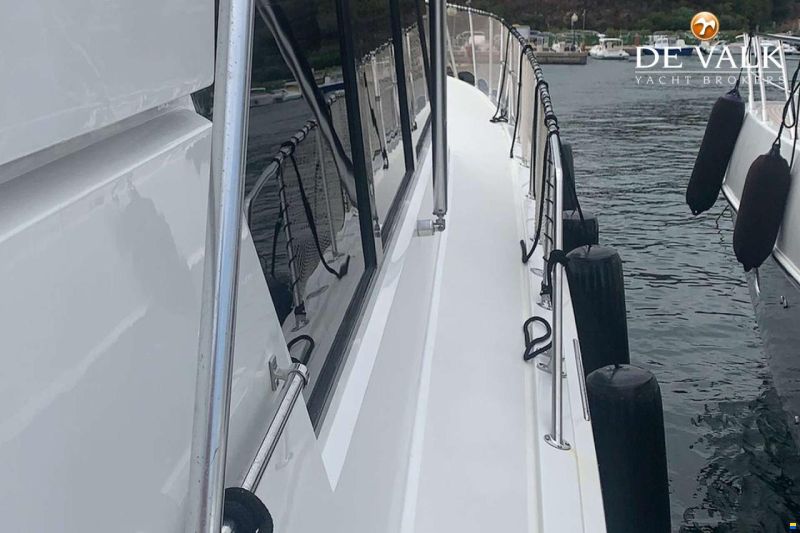 Hatteras 65 Convertible
