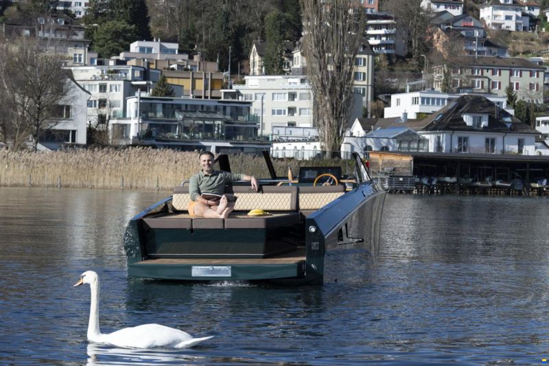 Ganz Boats Ovation 7X Cruiser