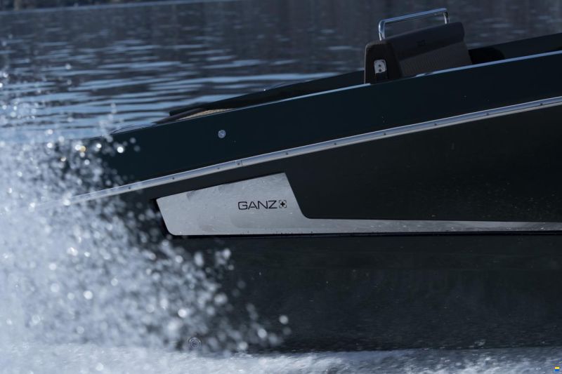 Ganz Boats Ovation 7X Cruiser