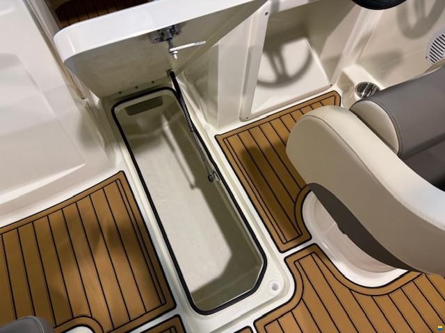 Bayliner VR4 Bowrider Outboard mit 115PS