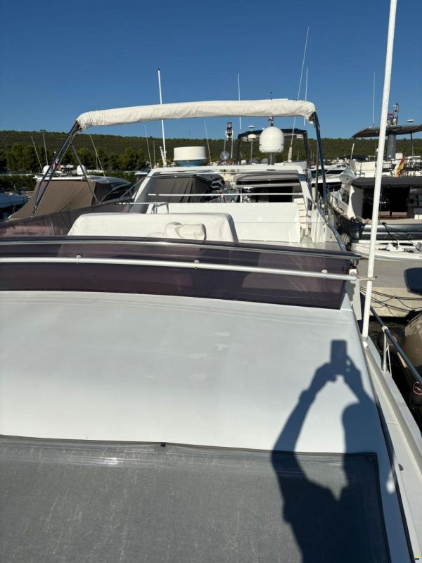 Ferretti Altura 52S