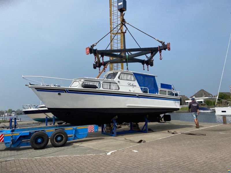 Stahlschiff Motorboot