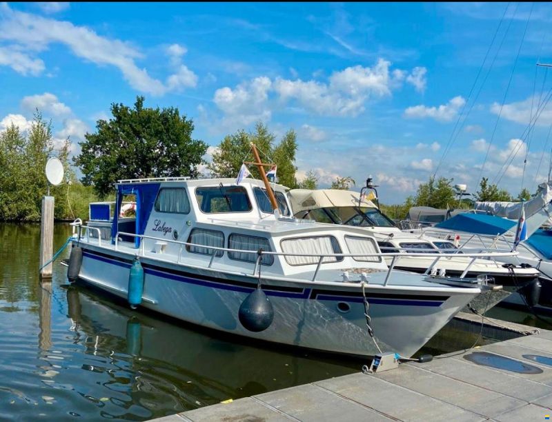 Stahlschiff Motorboot
