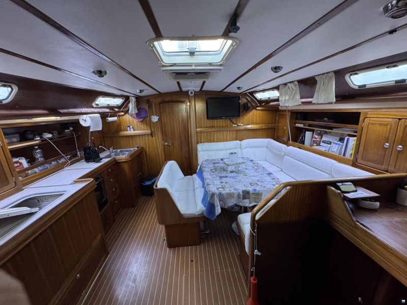 Bavaria 47