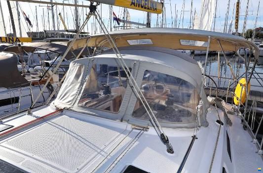 Bavaria Cruiser 37