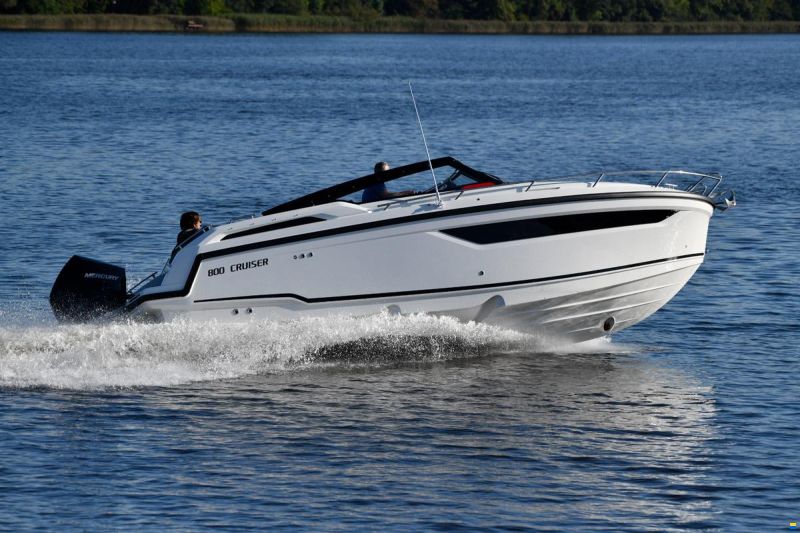 Parker 800 Cruiser