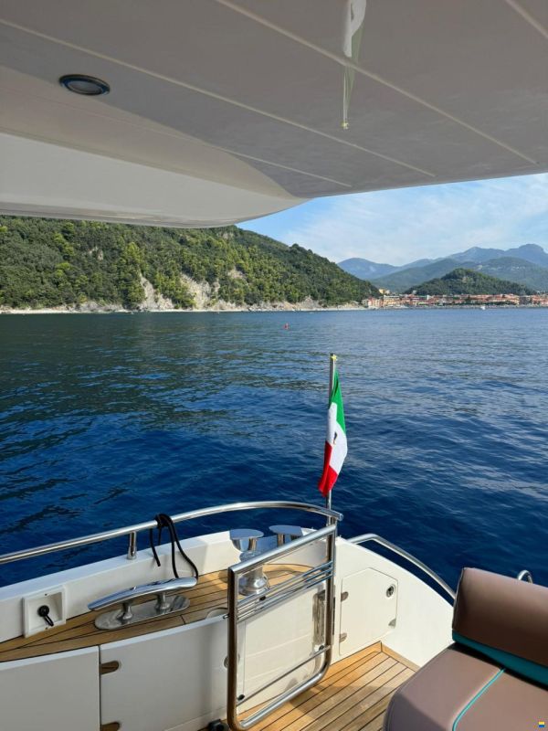 Princess 67 MOTORYACHT FLY