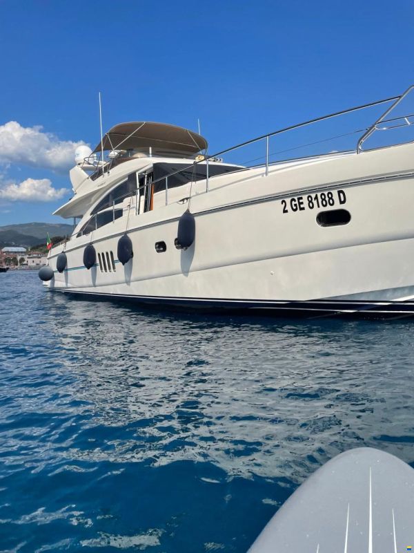 Princess 67 MOTORYACHT FLY