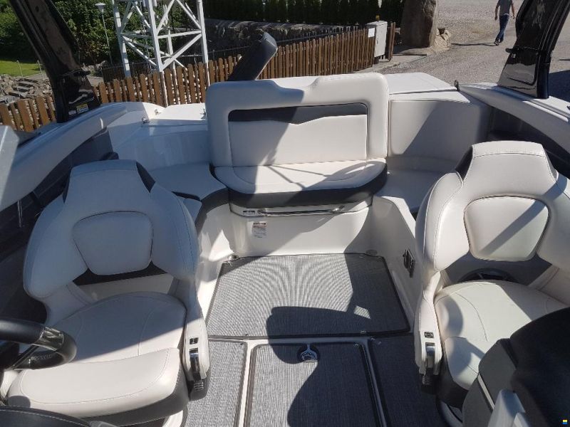 Chaparral 226 SSI