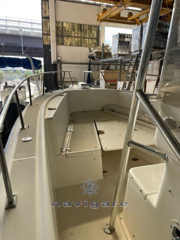 Pursuit 2870 Center Console