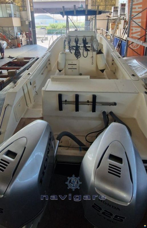 Pursuit 2870 Center Console