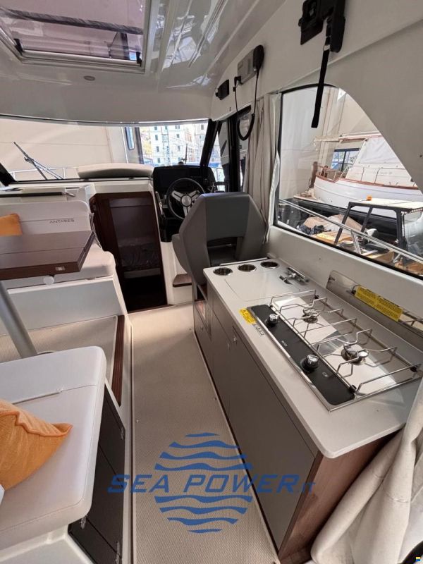 Beneteau Antares 9 md.2025