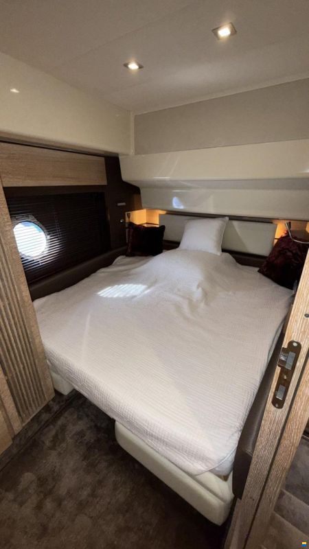 Azimut 58 (60) FLY