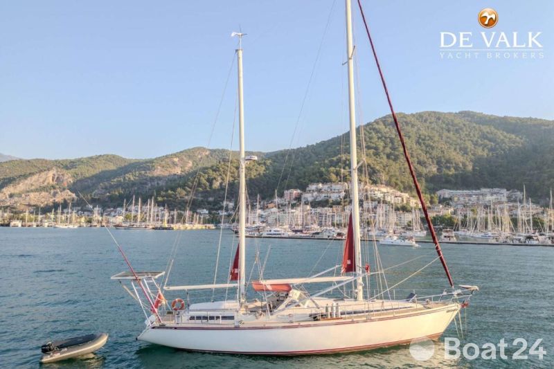 Amel Super Maramu 2000