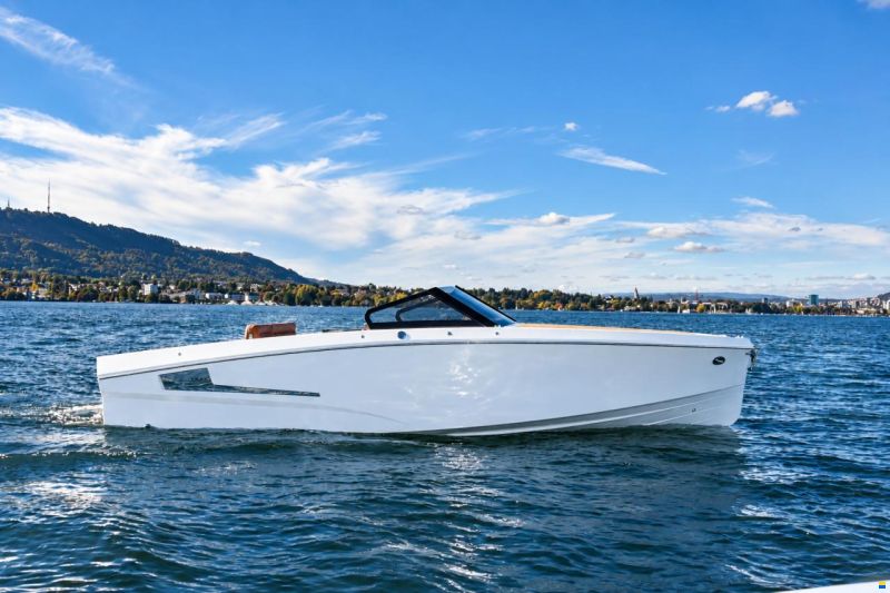 Ganz Boats Ovation 7X Cruiser