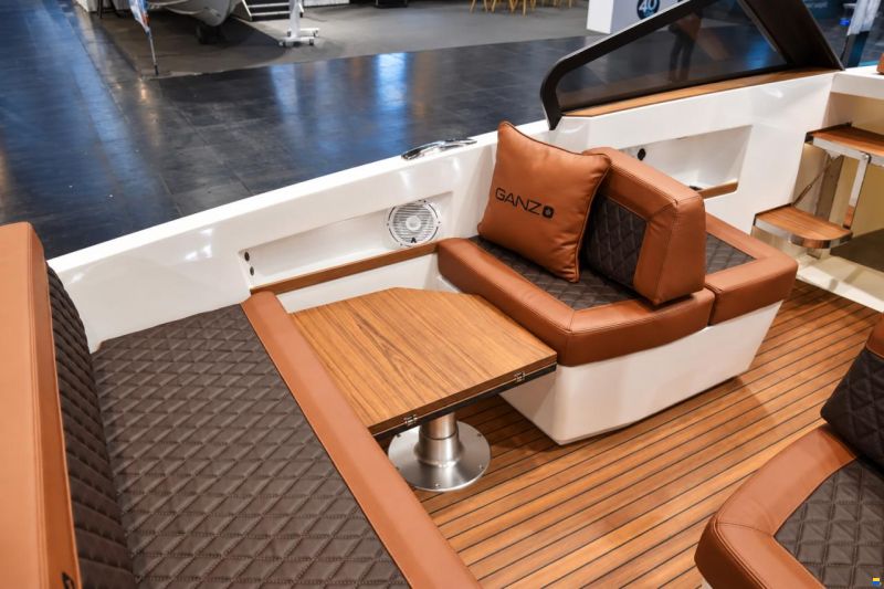 Ganz Boats Ovation 7X Cruiser