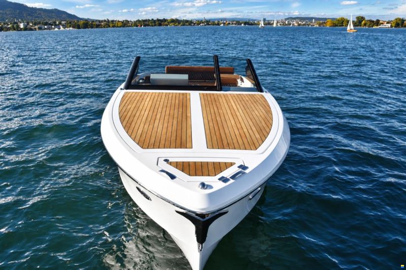 Ganz Boats Ovation 7X Cruiser