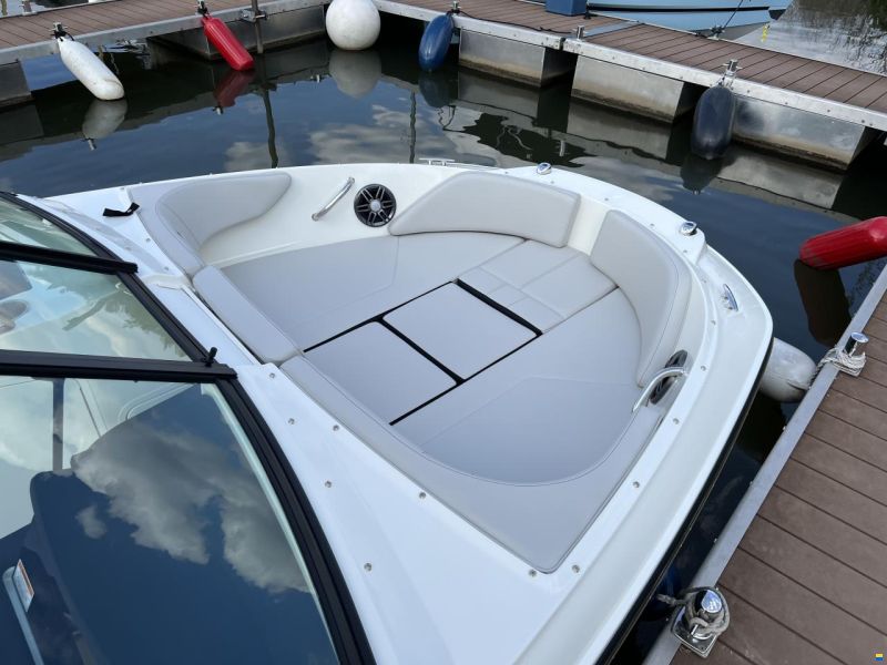 Sea Ray 210 SPXE