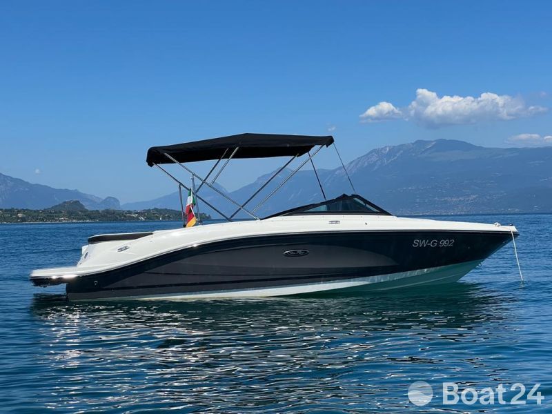Sea Ray 210 SPXE