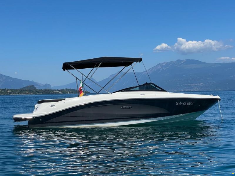 Sea Ray 210 SPXE