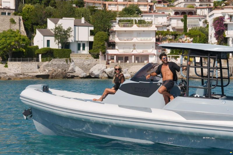 Ranieri GOMMONE RANIERI CAYMAN 33 CABIN 2026 usa
